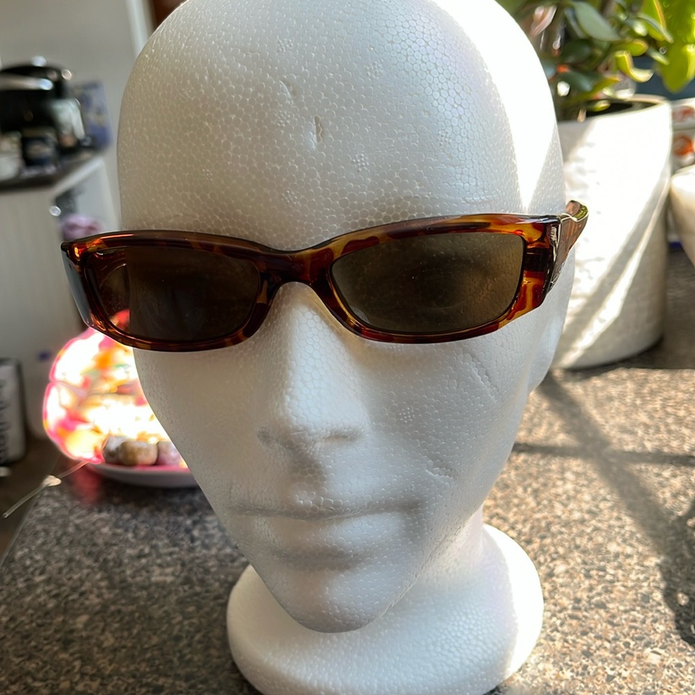 NWOT Snowboarding / Skate Sunglasses